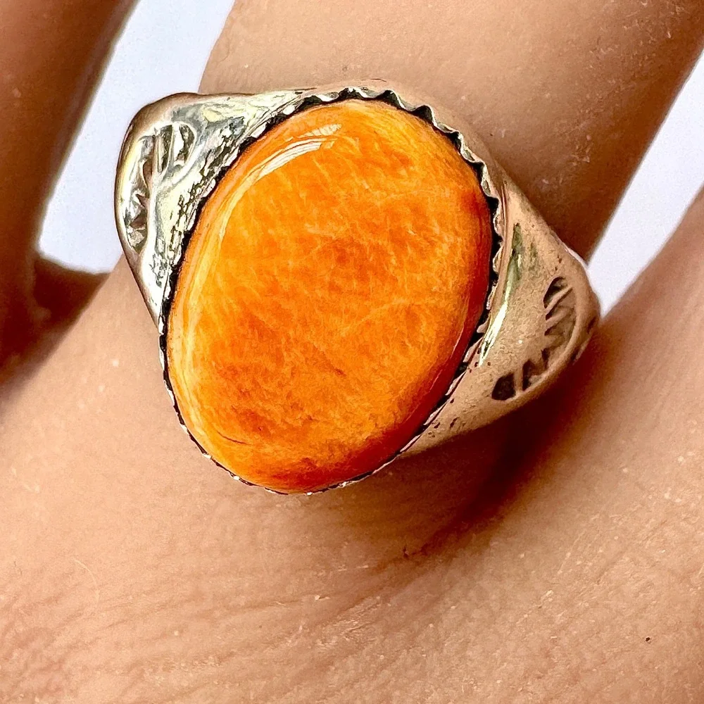 Orange Spiny Oyster Navajo Band Sz 8 Ring 15mm Signed ML Handmade‎ Native